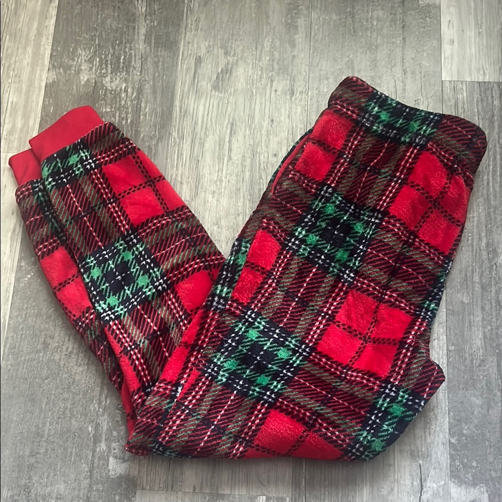 Joyspun Red and Green Soft Fuzzy Cuffed Flannel Pajama Pants Womens Size M